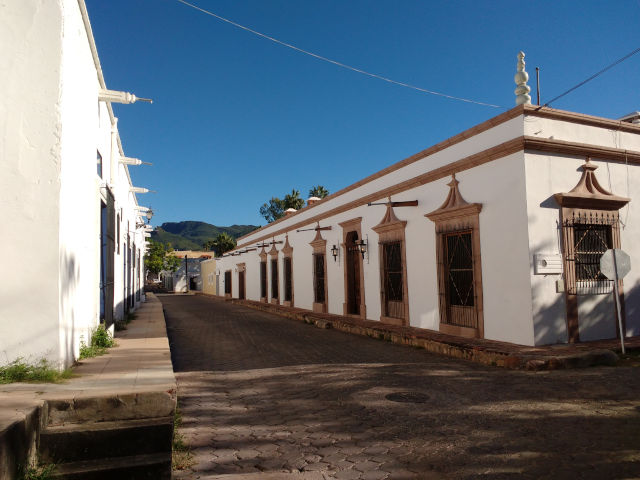 Alamos street